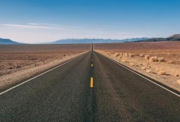 察哈尔右翼中混凝土外加剂的性能作用